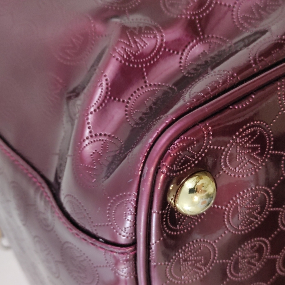 Michael Kors Jet Set East West Signature Bordeaux Patent Leather Metallic Tote - Picture 11 of 17